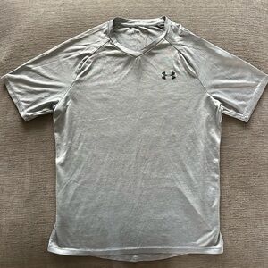 Men’s Under Armour tech tee